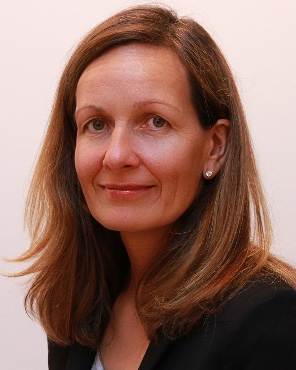 Dr. Sabine Mueller